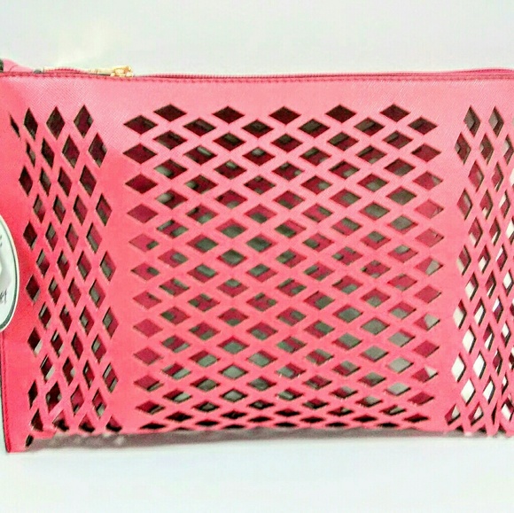 2 in 1 Hot Pink Clutch! - Picture 4 of 5